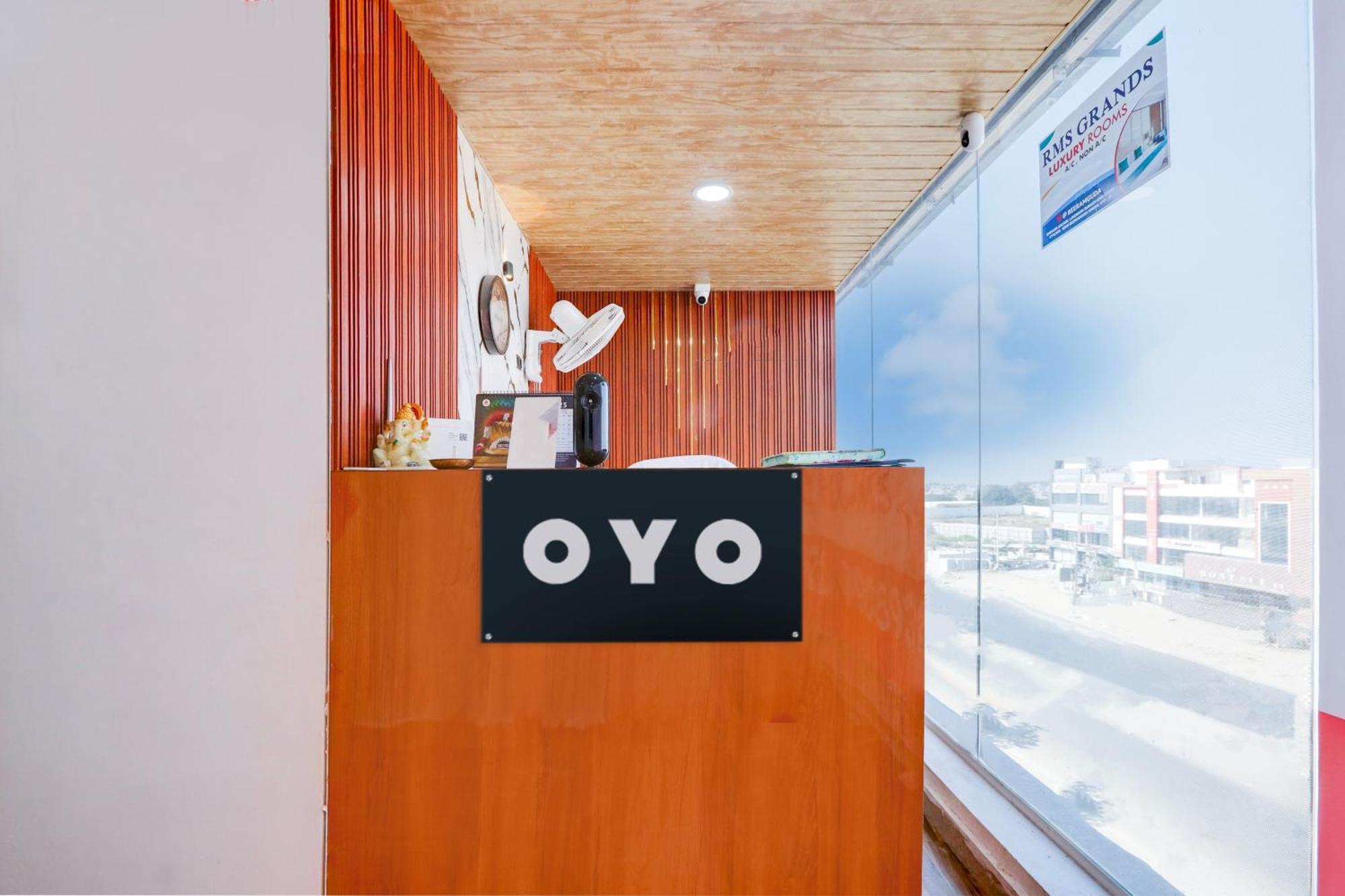Hotel O Rms Grand Patancheru エクステリア 写真